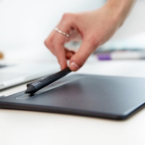 Wacom Intuos Graphics Drawing Tablet - 图片 2
