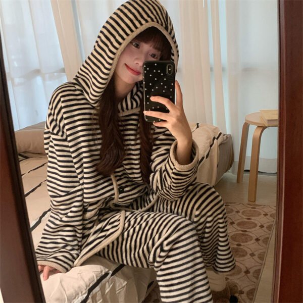 Synthetic pajama set