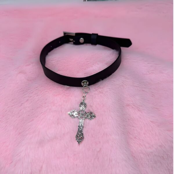 a collar for a horse - 图片 3